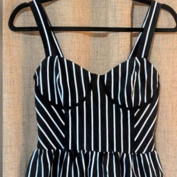Express Women's Size S Stripe Peplum Cami Tank Parisian Chic ✨ 2 /$15 ✨ - Picture 3 of 3